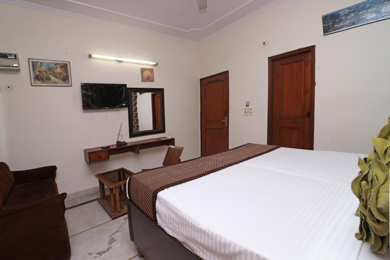 Hari Villa Residency --Near Noida Indoor Stadium Exterior foto