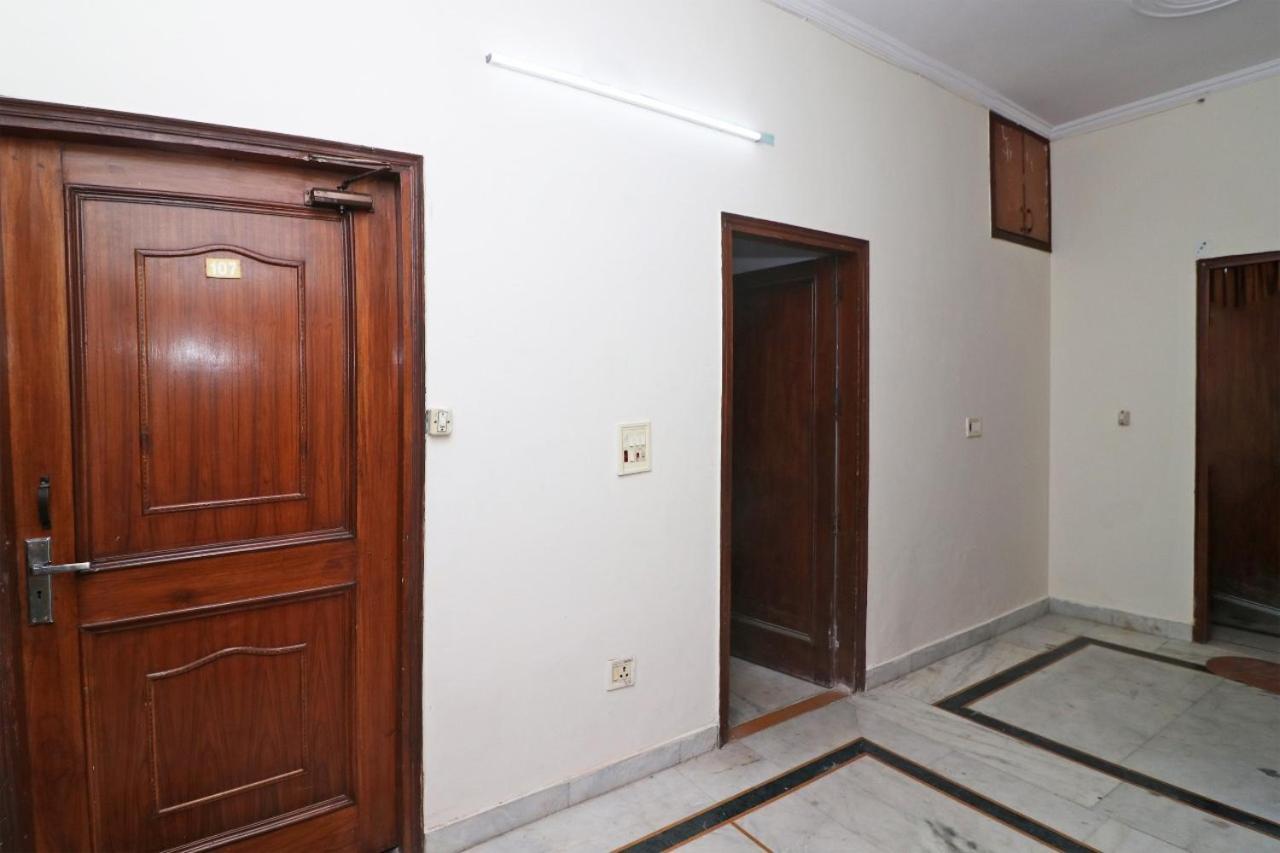 Hari Villa Residency --Near Noida Indoor Stadium Exterior foto